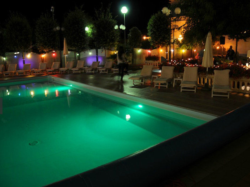 Hotel Nettuno Cervia Exterior foto