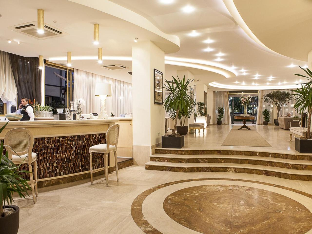 Hotel Nettuno Cervia Exterior foto